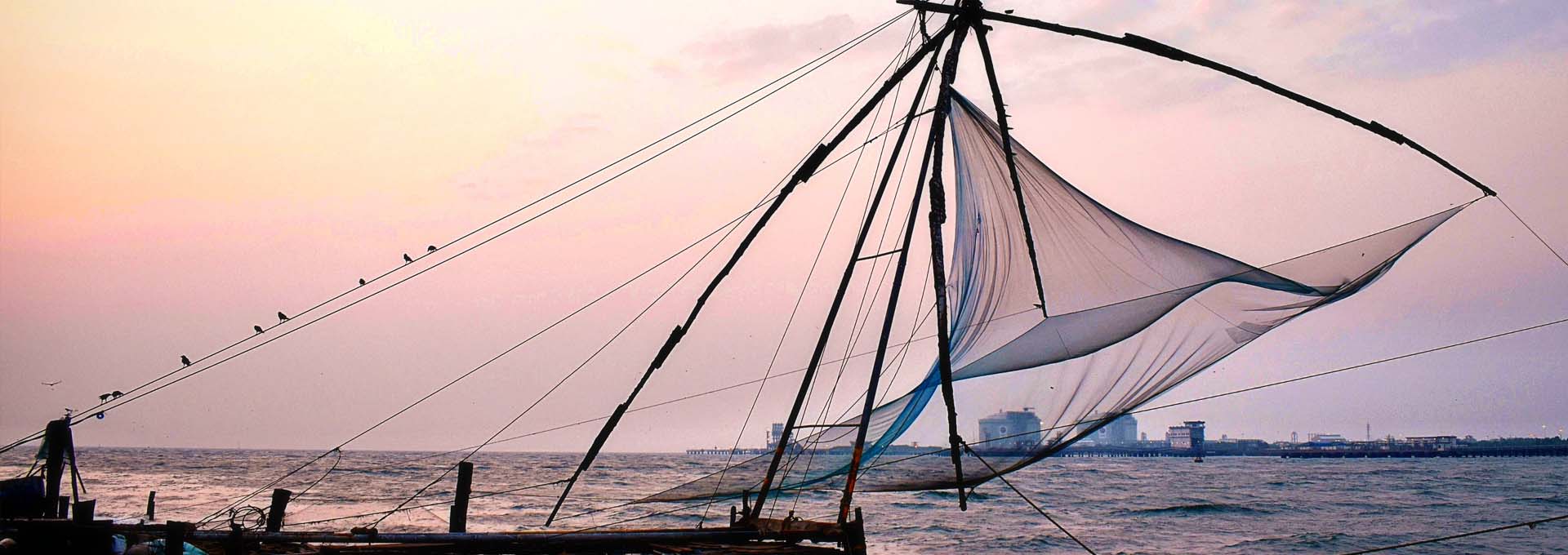 Houseboat & Backwaters Tour in Kerala