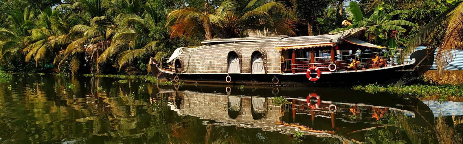 Jewels of South with Golden Chariot Luxury Train